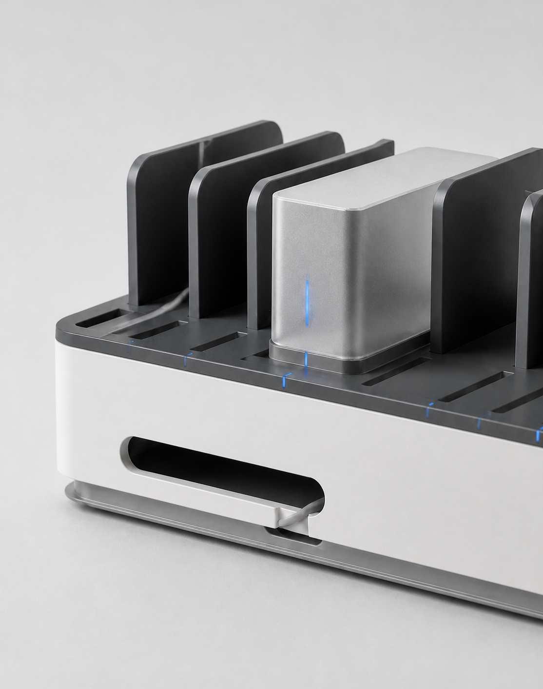 YONGAOBE Grid Desk Charging Station — detail product view